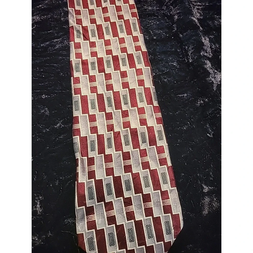 Vintage Pierre Cardin Mens Neck Tie Gray Brown Red Professional Suit
